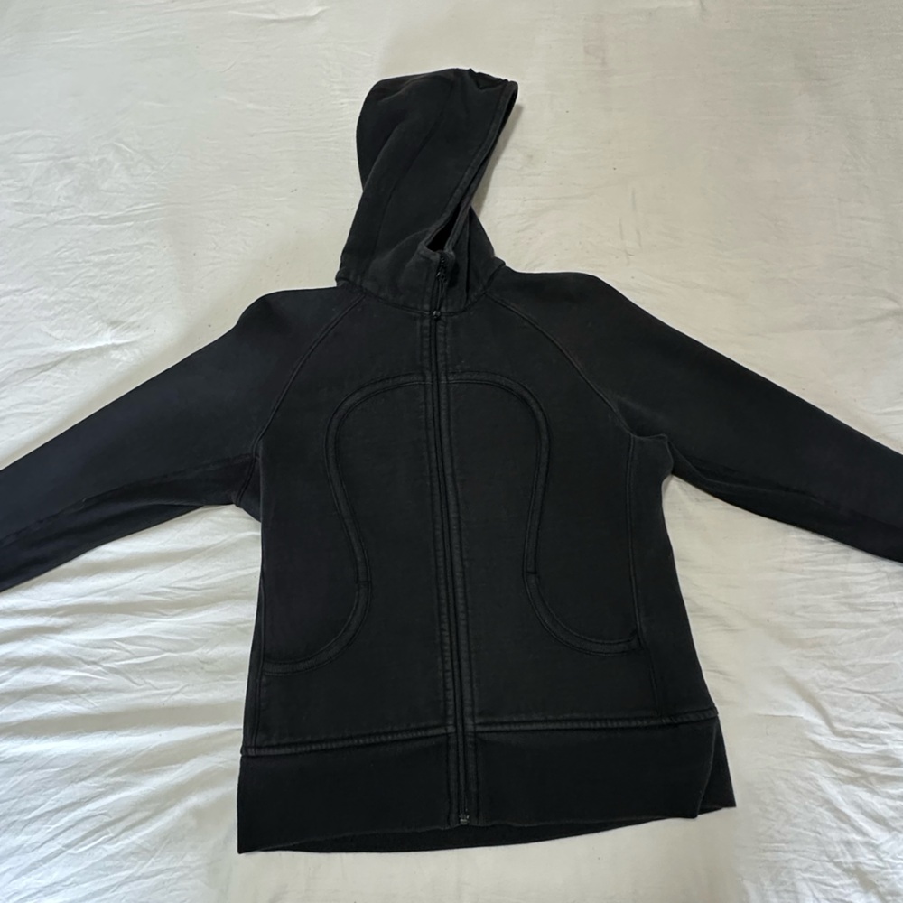 Black lululemon scuba zip up